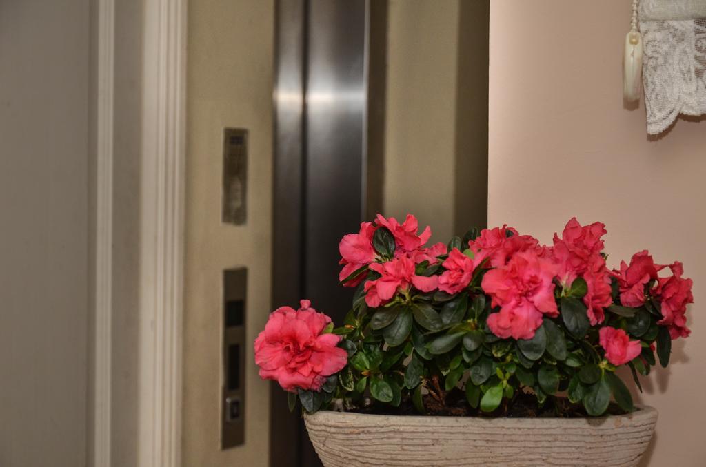 Omer Hayyam Suites Istanbul Exterior foto